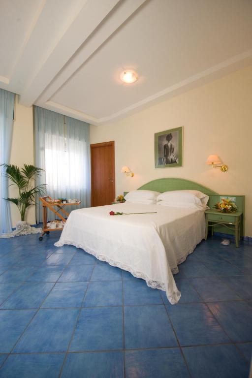 Hotel Pensione Reale Майорі Номер фото