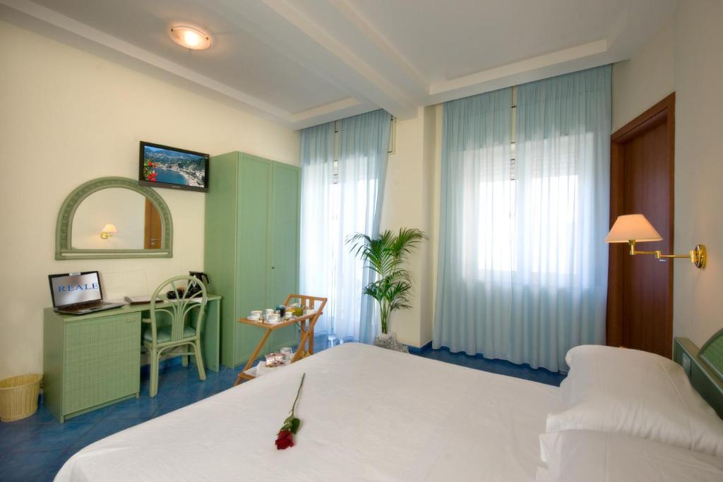 Hotel Pensione Reale Майорі Номер фото