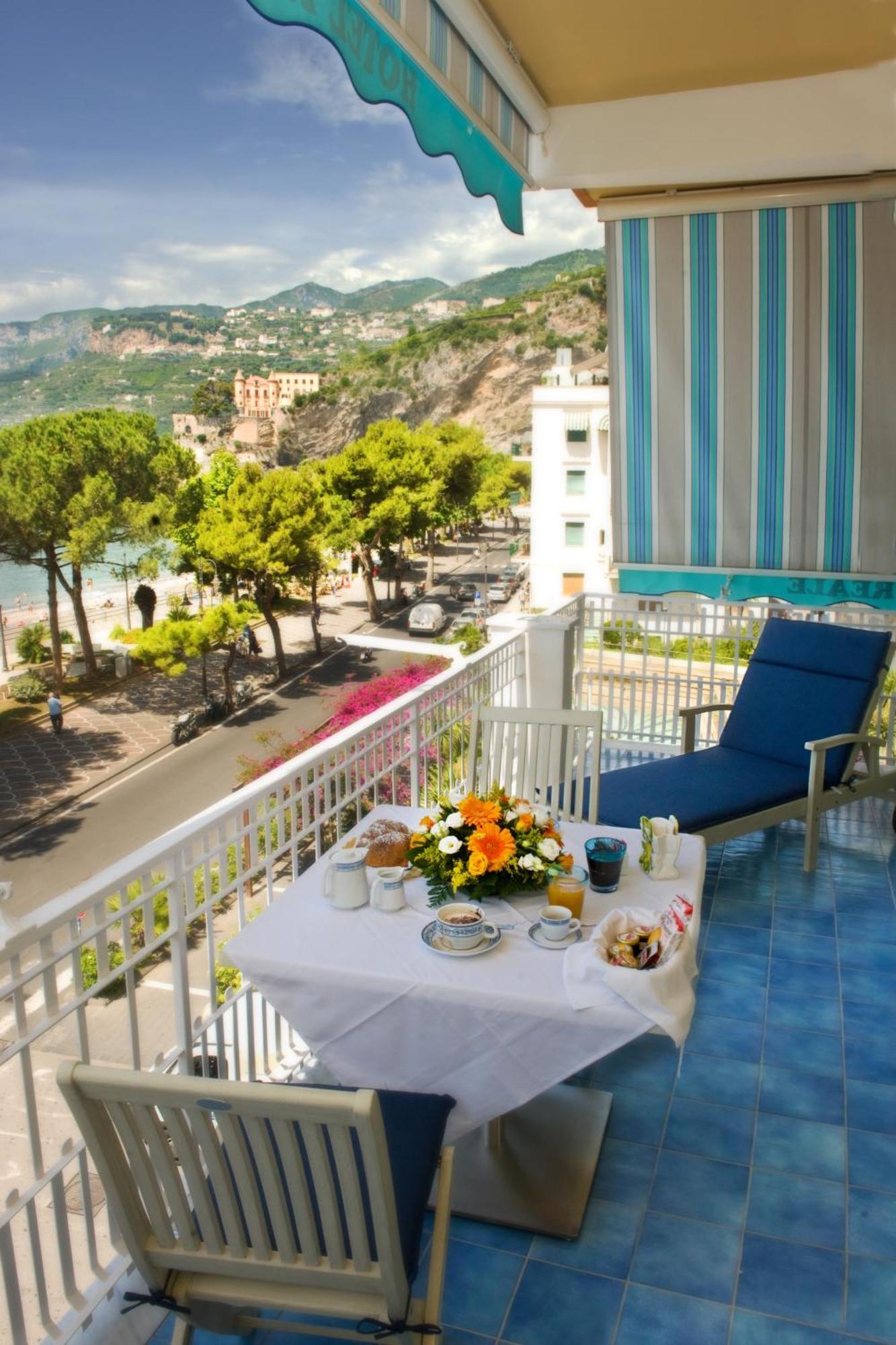 Hotel Pensione Reale Майорі Екстер'єр фото